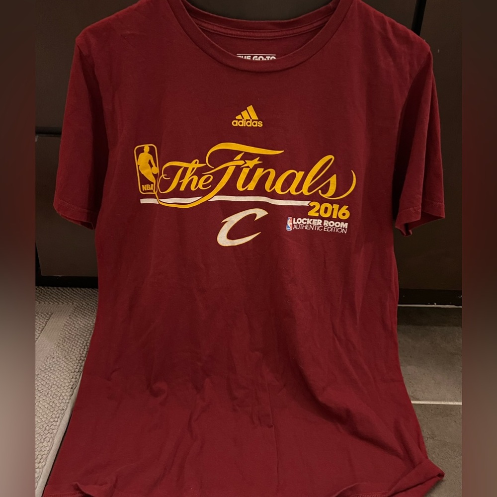 Maroon Cavs Final shirt from 2016